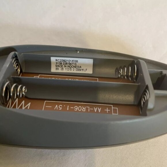 XFINITY Digital Transport Adapter DTA Universal Remote Control - Picture 4 of 8